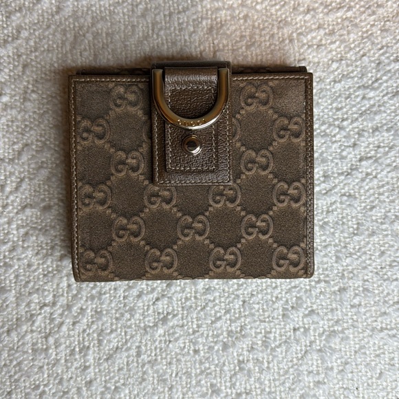 Gucci Abbey Compact Wallet - Picture 3 of 13